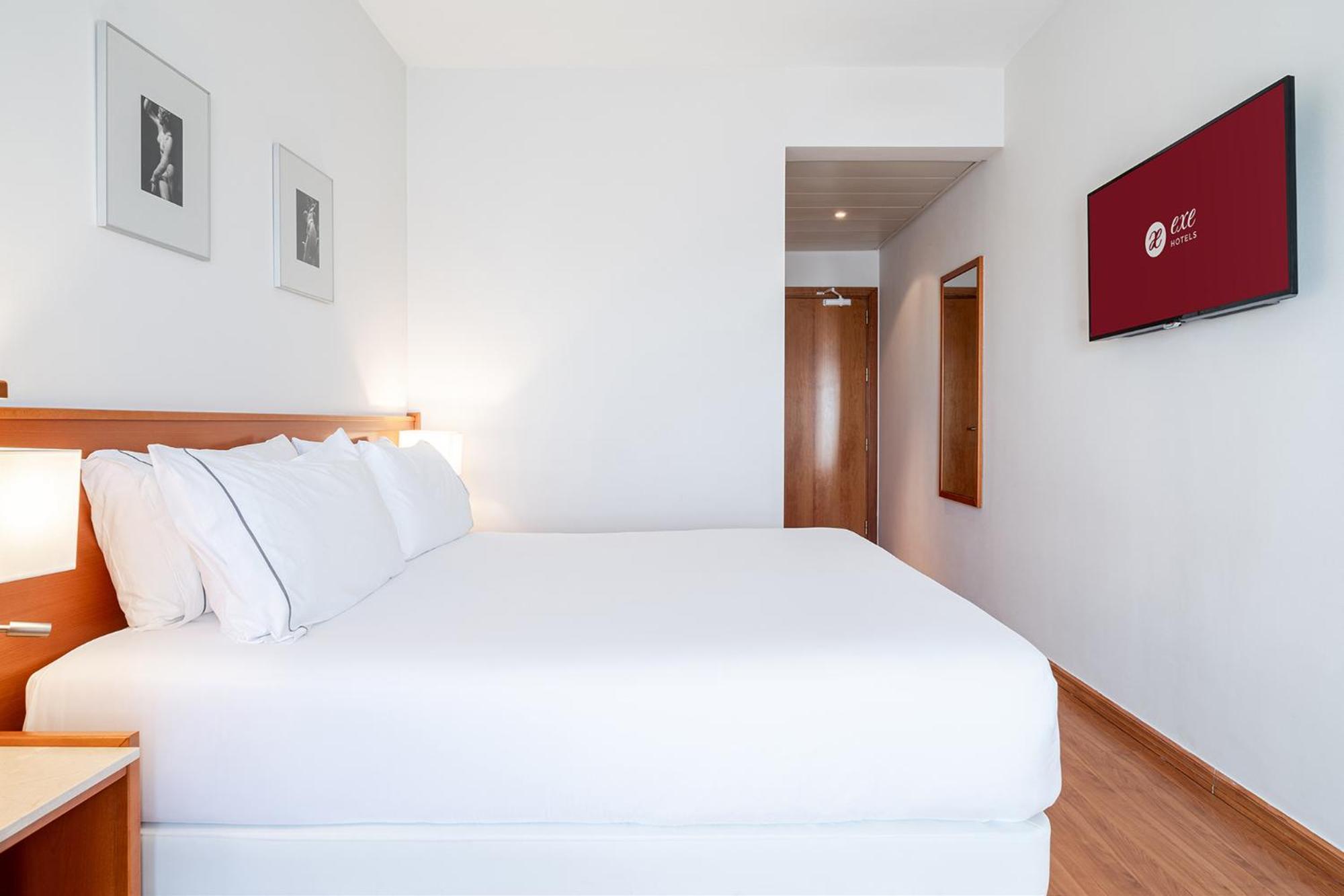 Exe Pozuelo Pozuelo de Alarcón Exterior foto